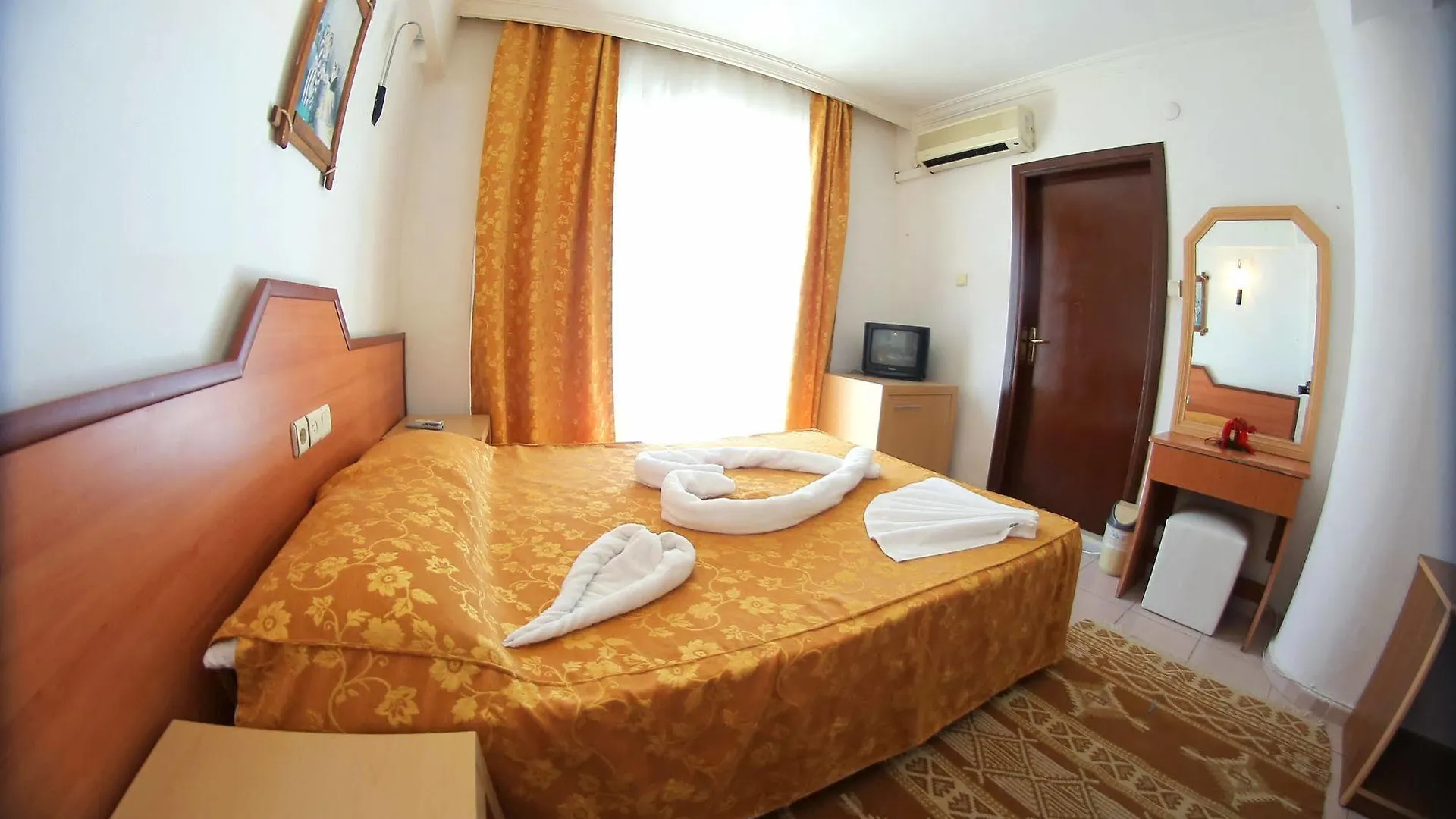 Club Prestige Hotel Kusadası 4*,  Turcia
